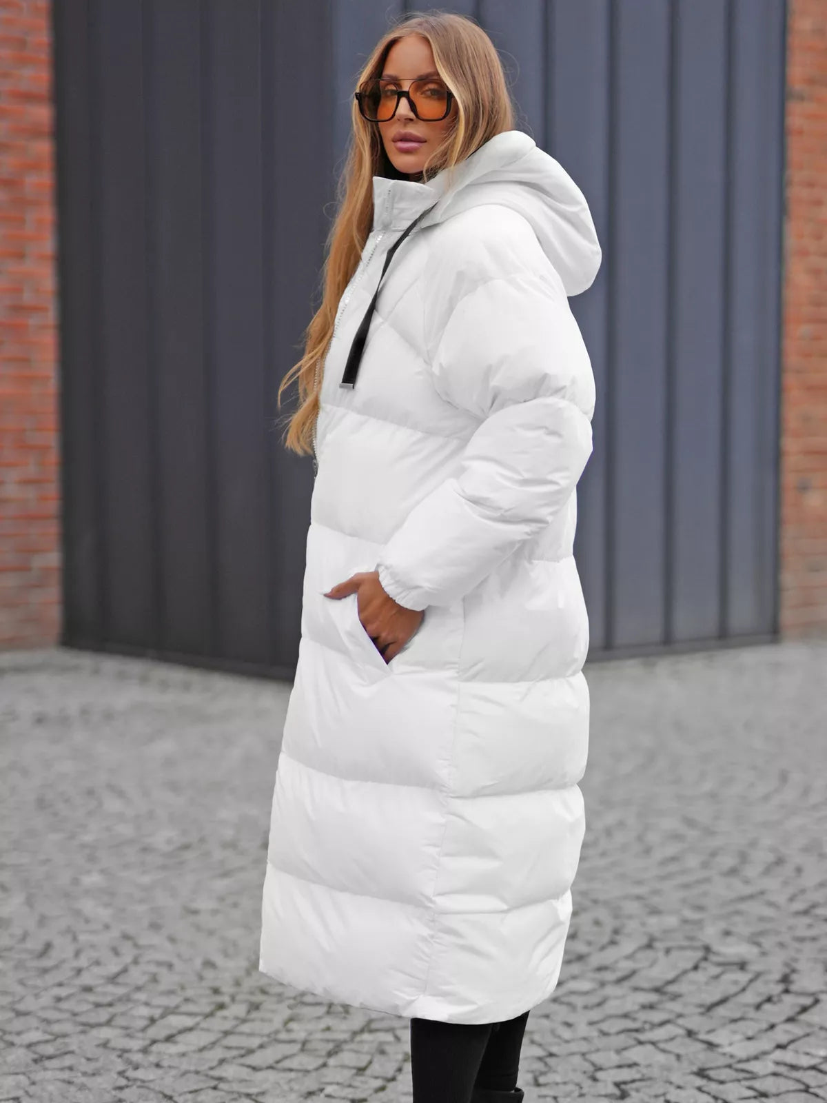 Moteriškas baltos spalvos paltas Izabel